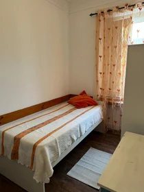 Chambre privée à Rua Carlos Mardel, image 5 de 16