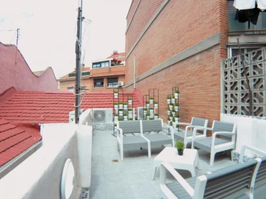 Stanza privata in Calle de Almendrales, immagine 7 di 16