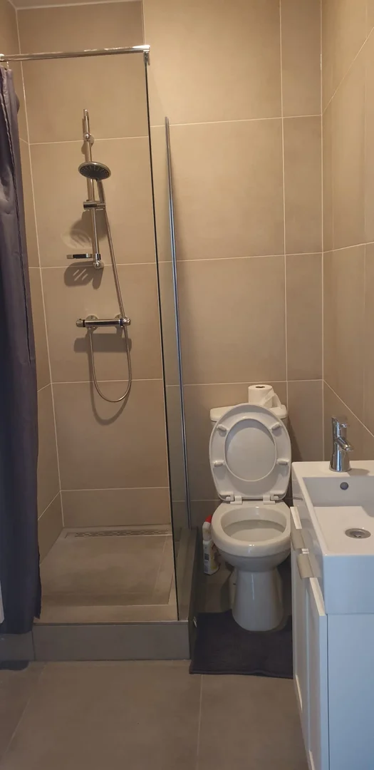 Camera per studenti economica con posizione comoda a 