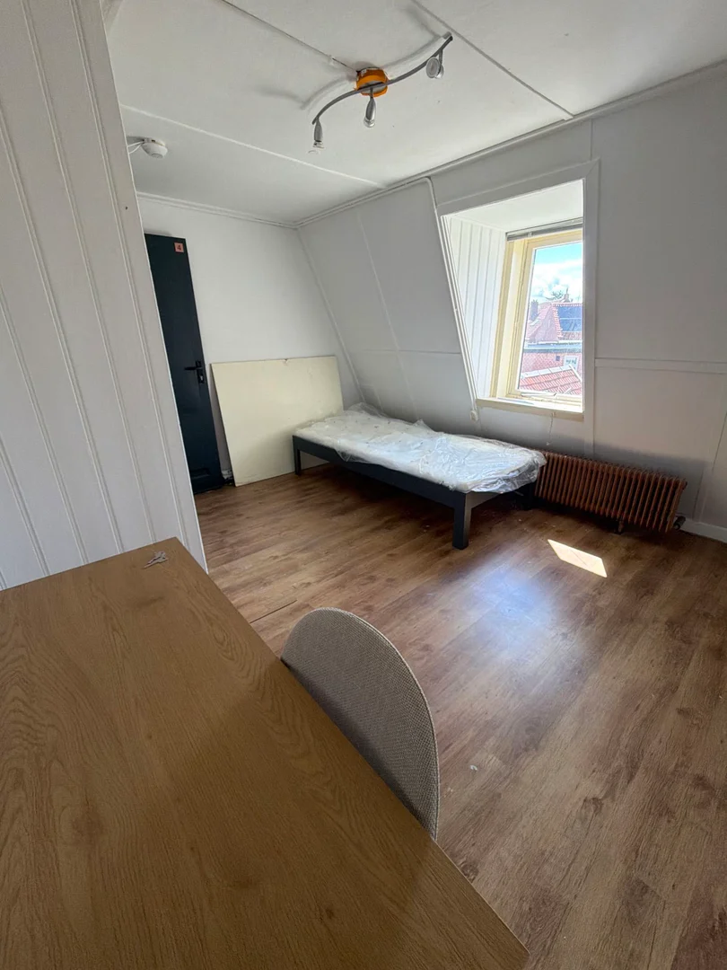 Quarto amigo do estudante em  com comodidades modernas