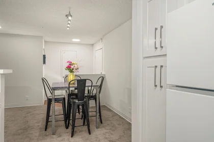 Özel oda Ikamet yerinde konumu 7675 Palmilla Drive, Unit 6424, San Diego, CA 92122, 14 18 görüntüsü