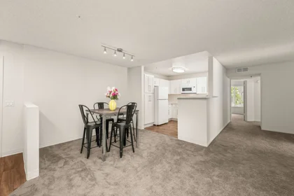 Özel oda Ikamet yerinde konumu 7675 Palmilla Drive, Unit 6424, San Diego, CA 92122, 4 18 görüntüsü