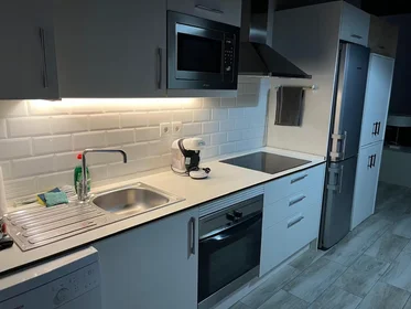 Dairenin tamamı konumu Calle de Huelva, , 6 10 görüntüsü