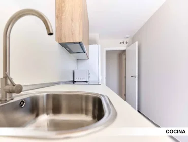 Habitación privada en Avenida de las Universidades 6, imagen 10 de 25