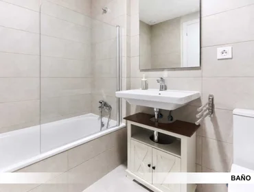 Habitación privada en Avenida de las Universidades 6, imagen 14 de 25