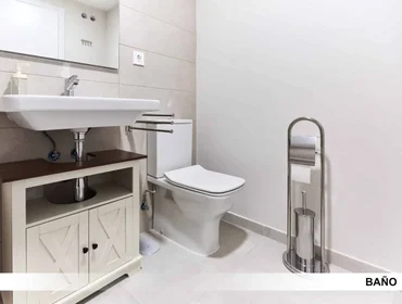 Habitación privada en Avenida de las Universidades 6, imagen 15 de 25