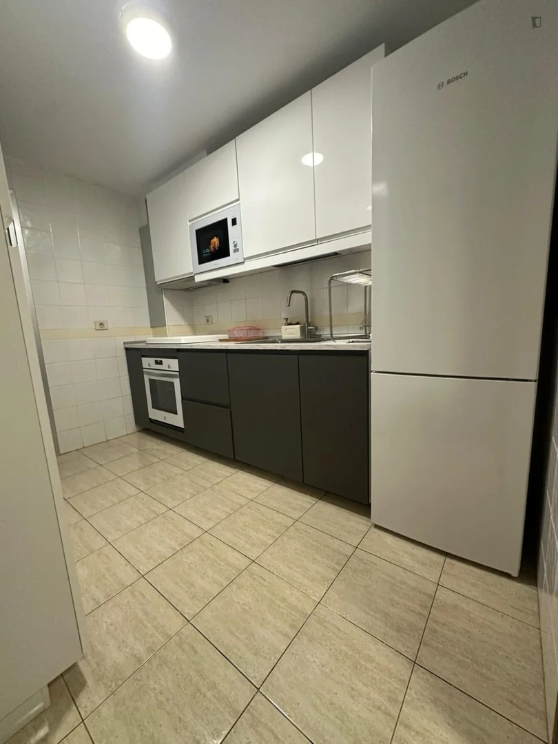 Economical student room with convenient location in 