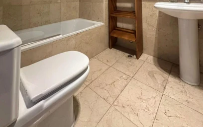 Private room at Calle García Tello, image 5 of 10