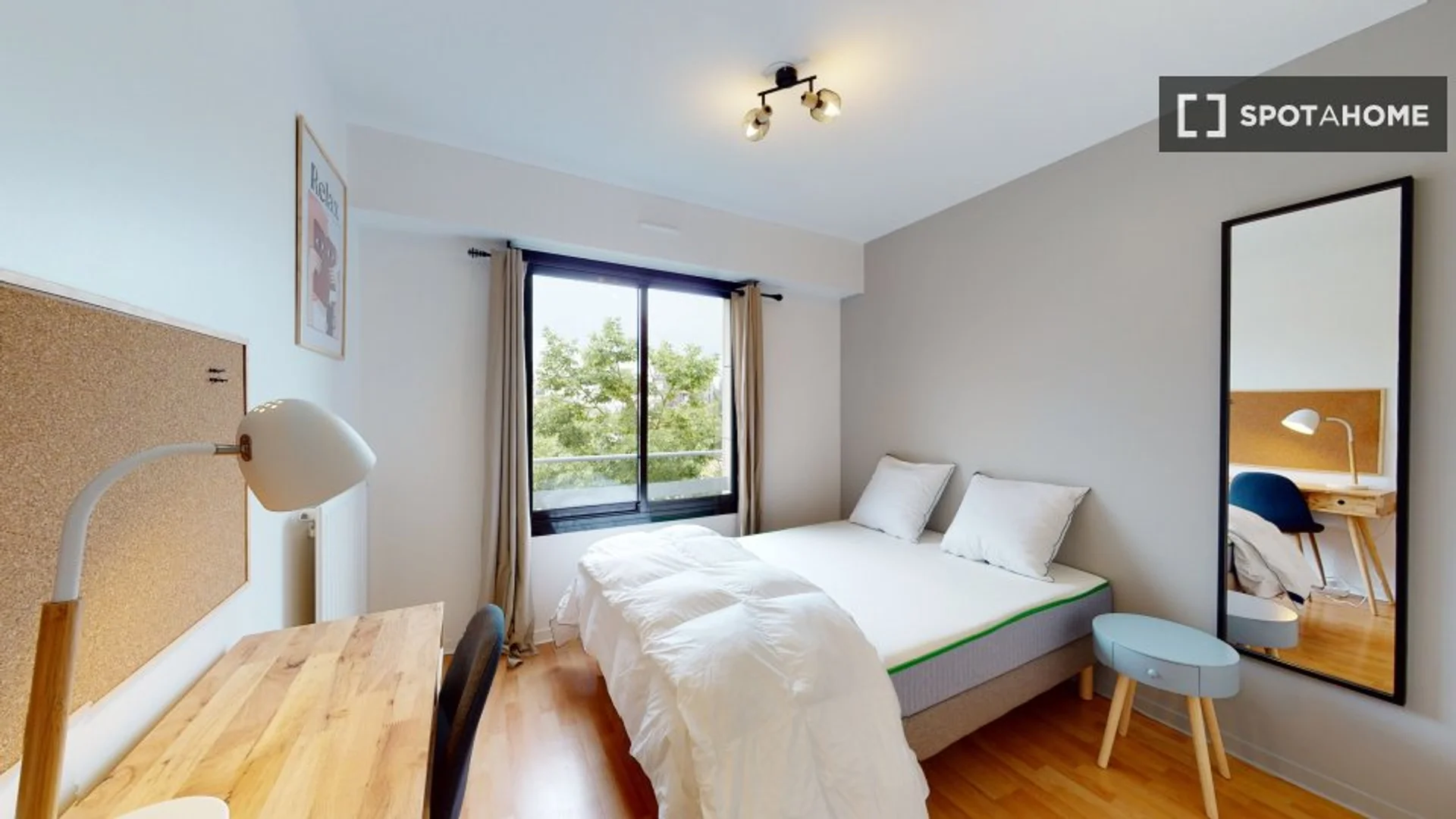 Quarto de estudante económico com localização conveniente em