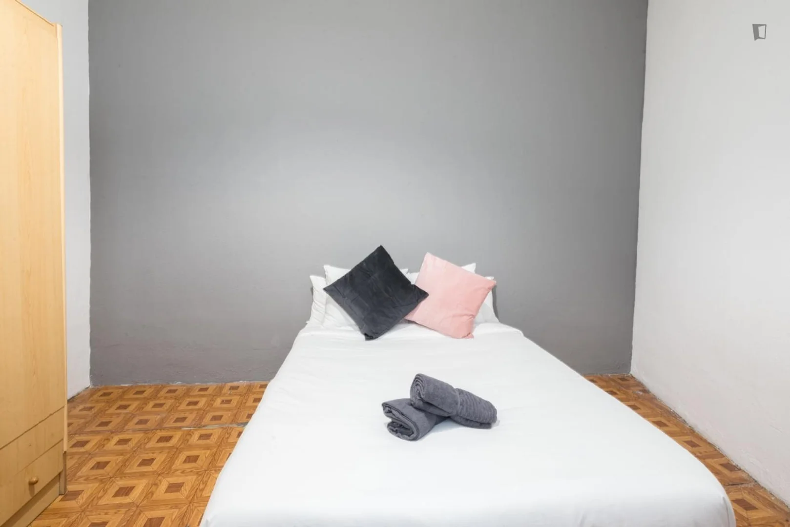 Chambre d'étudiant confortable et spacieuse dans 