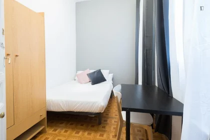 Chambre privée à Calle de los Jardines, image 2 de 12