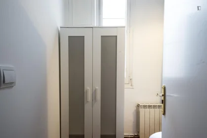 Chambre privée à Calle de los Jardines, image 4 de 12