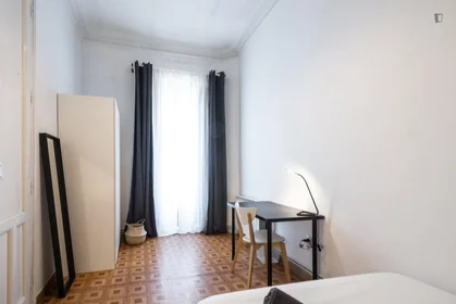 Chambre privée à Calle de los Jardines, image 3 de 11