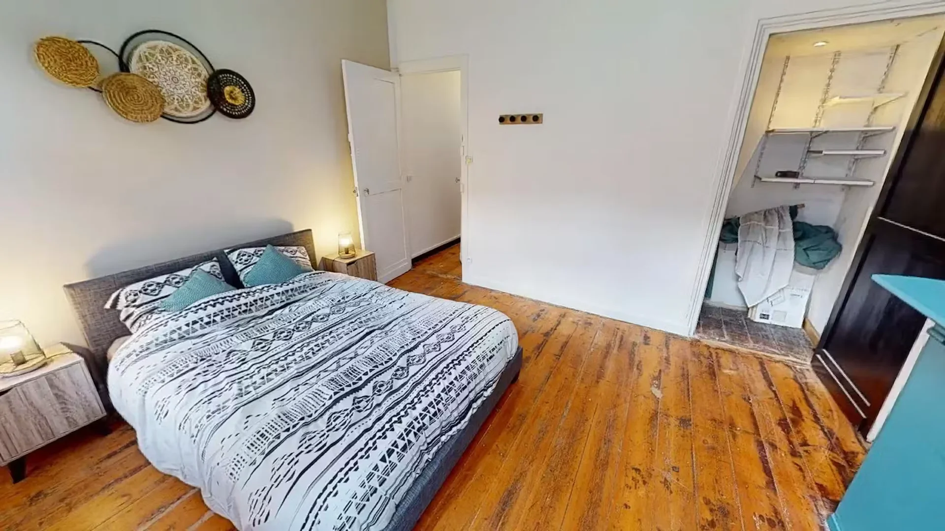 Chambre d'étudiant confortable et spacieuse dans