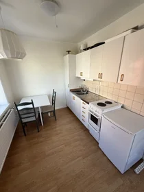 Quarto privado em Beckomberga ängsväg 45, imagem 1 de 9