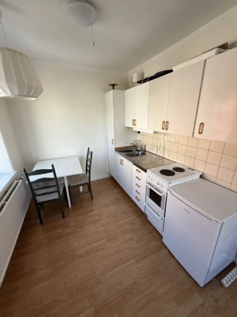 Quarto acolhedor para estudantes disponível em 