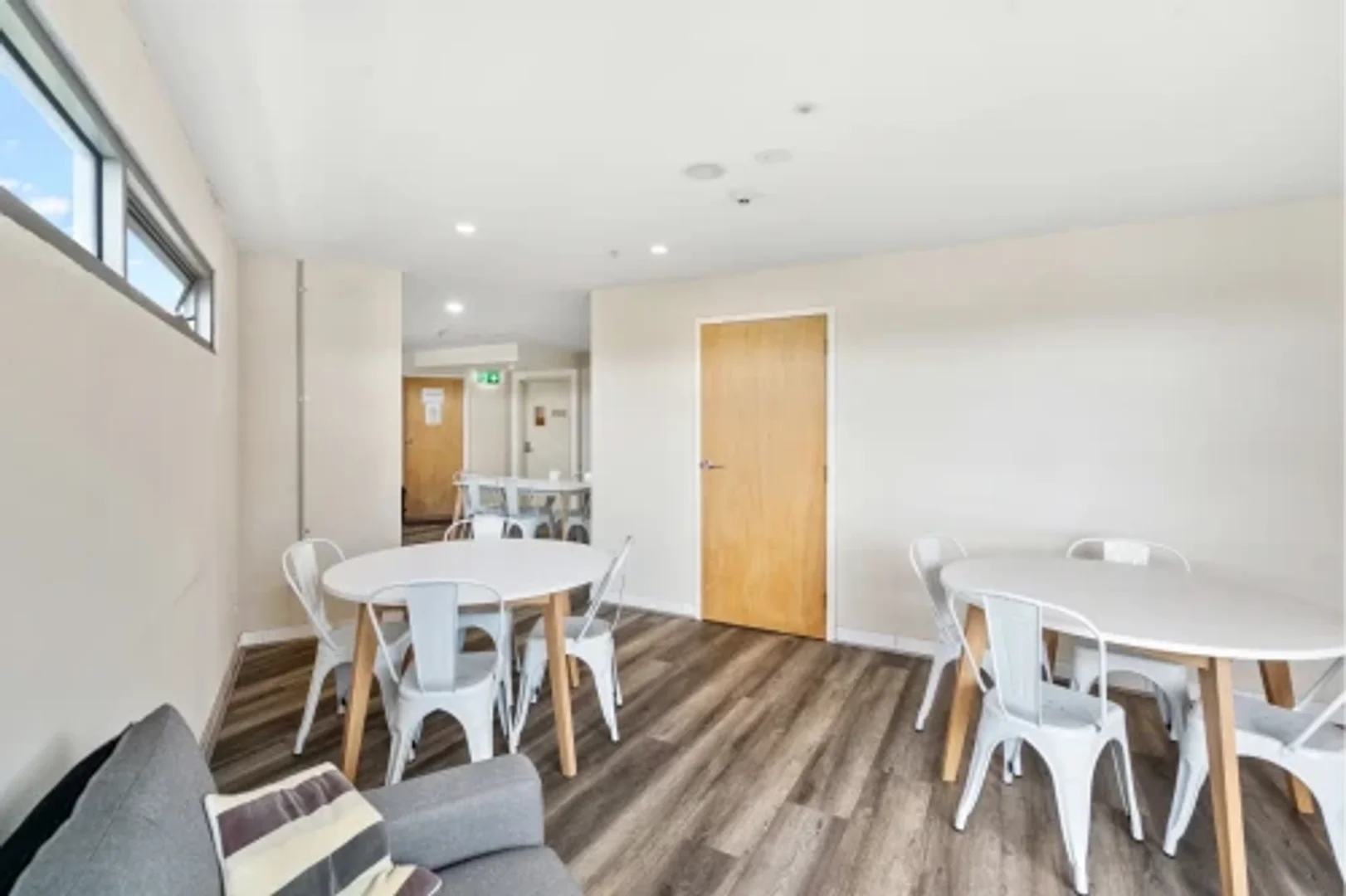 Habitación en apartamento estudiantil en alquiler en , completamente amueblado