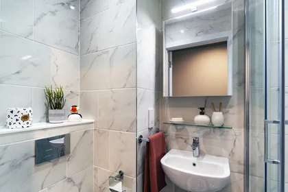 Özel oda konumu Queen Street Place Galway H91 P8P7, 7 9 görüntüsü