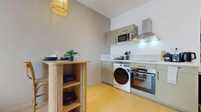 Chambre privée à 3 bis avenue des Frères Lumière, image 2 de 18