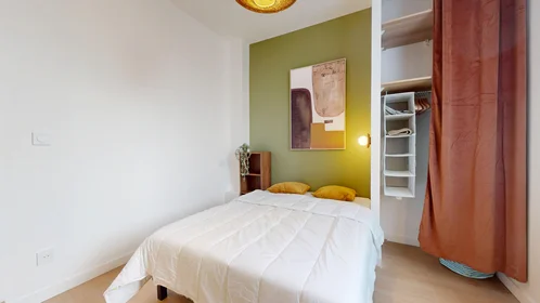 Chambre privée à 3 bis avenue des Frères Lumière, image 14 de 18