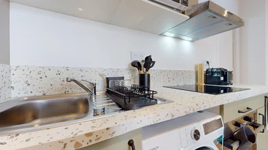 Chambre privée à 3 bis avenue des Frères Lumière, image 6 de 18