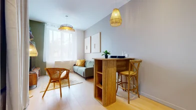 Chambre privée à 3 bis avenue des Frères Lumière, image 8 de 18