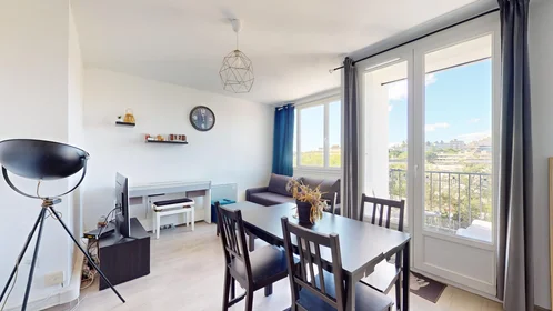 Quarto privado em 63 Route De Lavérune, imagem 1 de 10