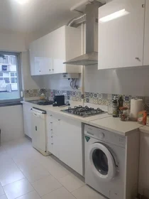Privatzimmer in der Av. Dom João I, bild 17 von 27