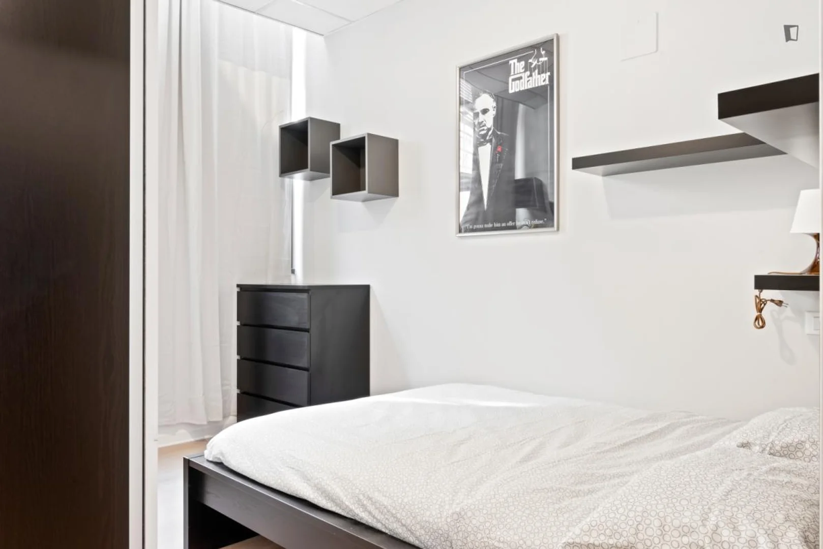 Habitación en apartamento estudiantil en alquiler en , completamente amueblado