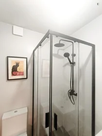 Quarto privado em Rua das Musas, imagem 14 de 15