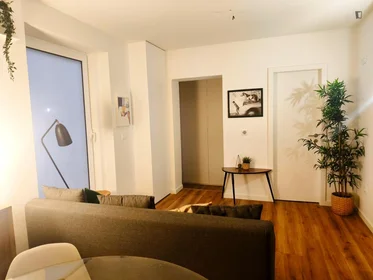 Quarto privado em Rua das Musas, imagem 5 de 15