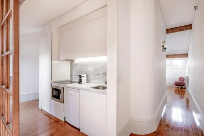 Entire apartment at Rua do Almada, image 14 of 20