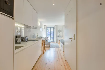 Logement entier à Rua do Pinheiro, image 14 de 18