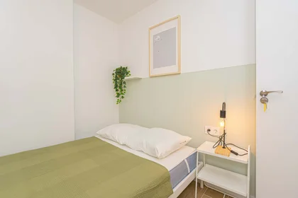 Private room at 2º, C/ Italia, 15, 03003 Alacant, Alicante, Spain, image 1 of 22