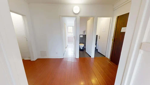 Özel oda konumu Rés Camponac, 33600 Pessac, France, 9 12 görüntüsü