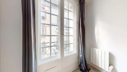 Alojamiento entero en 6 Rue de l'Emery, 44000 Nantes, France, imagen 3 de 18