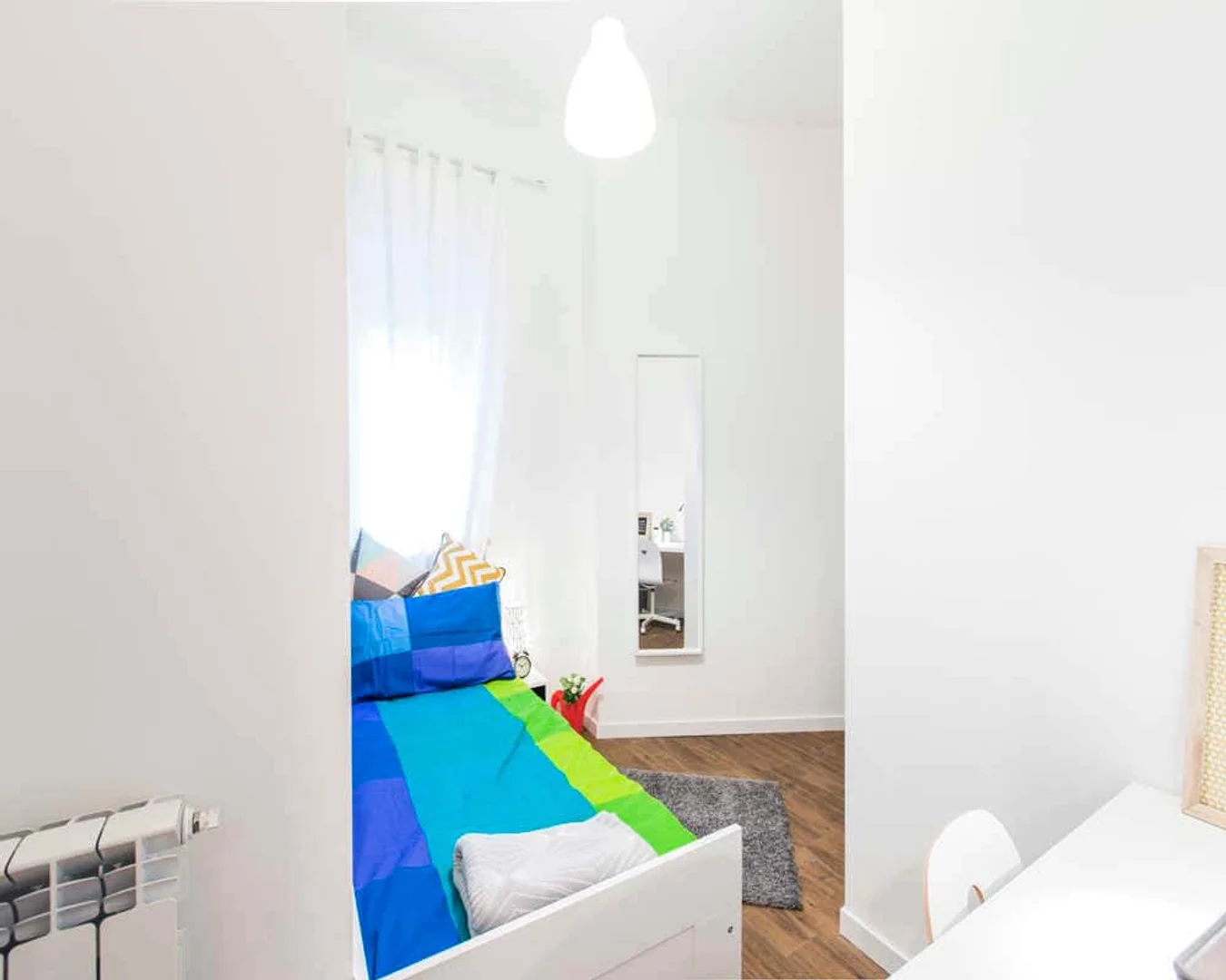 Budget-friendly student room close to campus in 