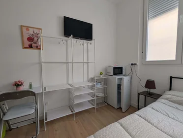 Chambre privée à C. de Tucán, 11, bajo, 1, Carabanchel, 28025 Madrid, Spain, image 5 de 14