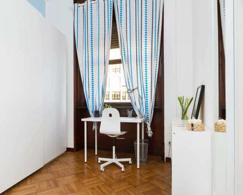 Habitación privada en Via Larga, 26, 20122 Milano MI, Italy, imagen 9 de 31