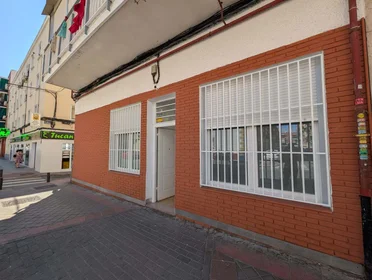 Chambre privée à C. de Tucán, 11, bajo, 1, Carabanchel, 28025 Madrid, Spain, image 12 de 13