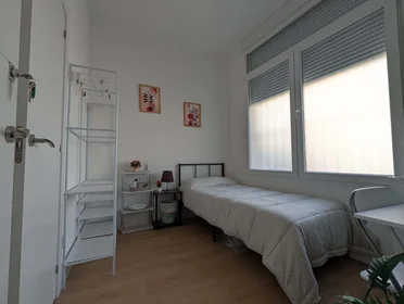 Chambre privée à C. de Tucán, 11, bajo, 1, Carabanchel, 28025 Madrid, Spain, image 5 de 13