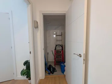 Chambre privée à C. de Tucán, 11, bajo, 1, Carabanchel, 28025 Madrid, Spain, image 9 de 13