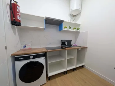 Chambre privée à C. de Tucán, 11, bajo, 1, Carabanchel, 28025 Madrid, Spain, image 6 de 13