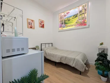Chambre privée à C. de Tucán, 11, bajo, 1, Carabanchel, 28025 Madrid, Spain, image 6 de 14
