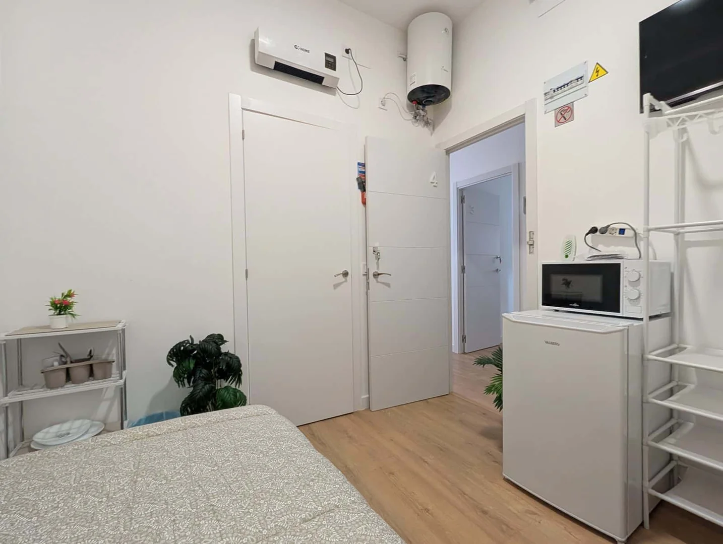 Chambre à louer dans un appartement d'étudiant à , entièrement meublée