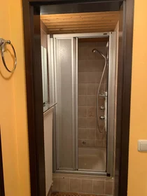 Quarto privado em Tucholskystraße 80, 60598 Frankfurt am Main, Germany, imagem 9 de 16