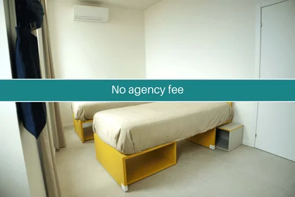 Habitación privada en Via Darsena, 81/a, 44122 Ferrara FE, Italia, imagen 1 de 9