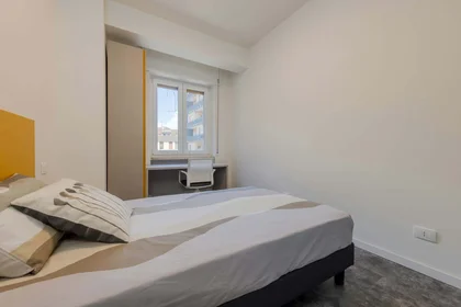 Chambre privée à Via Giulio Togni, 14, 25122 Brescia BS, Italy, image 3 de 12