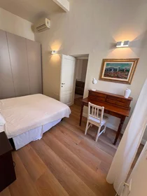 Gesamte Unterkunft in der Via di Piaggia, 12, 55100 Lucca LU, Italy, bild 11 von 14