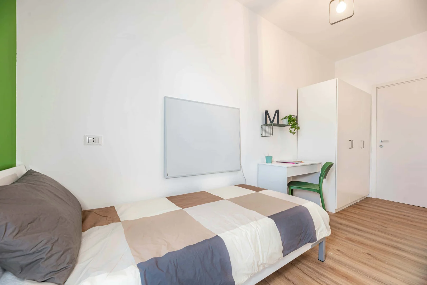 Studentenfreundliches Zimmer in  mit modernen Annehmlichkeiten
